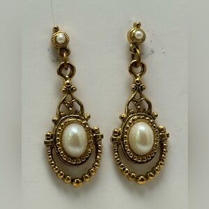 Victorian style Gold and Pearl Drop Earrings